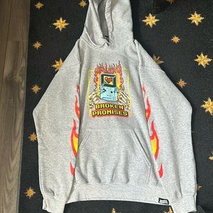 Selling because the closet clean out.